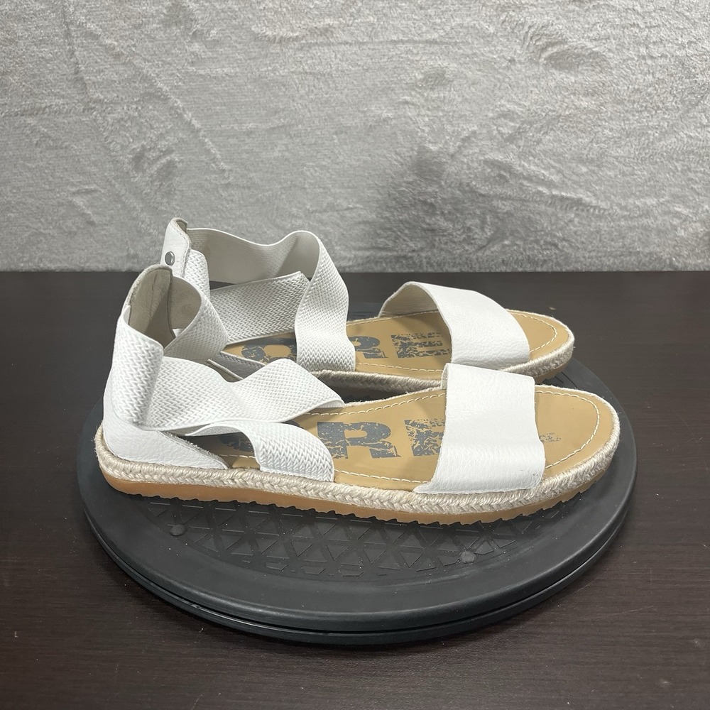 Sorel Womens Size 8.5 Ella Gladiator Criss Cross Ankle Strap Flats Cream Sandals